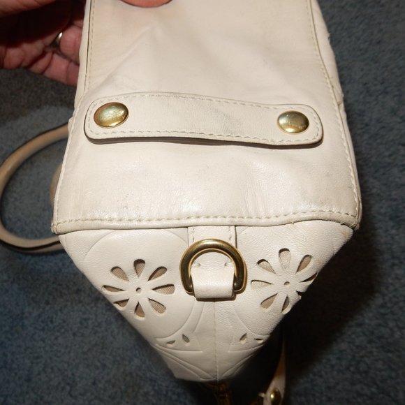 Coach eyelet purse - Picture 10 of 15